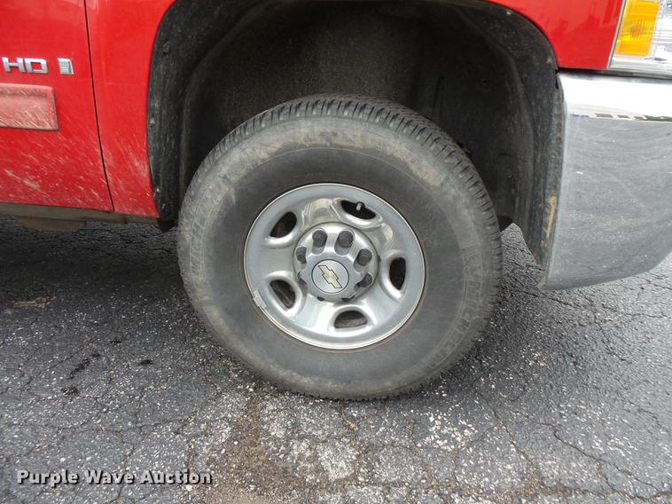 image for item FT9855 2009 Chevrolet Silverado 2500 Ext. Cab pickup truck