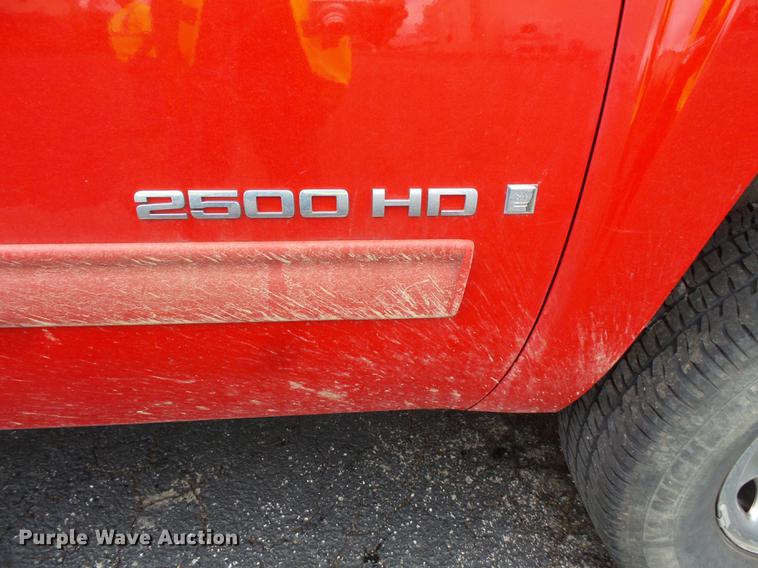 image for item FT9855 2009 Chevrolet Silverado 2500 Ext. Cab pickup truck