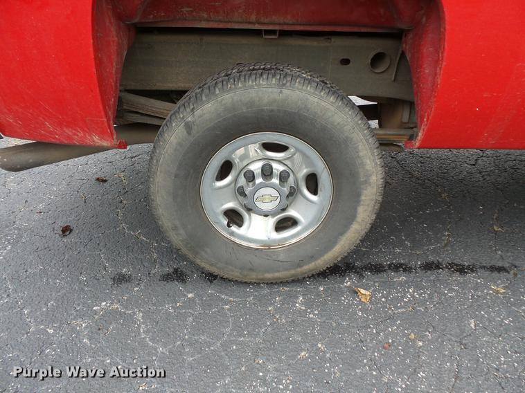image for item FT9855 2009 Chevrolet Silverado 2500 Ext. Cab pickup truck