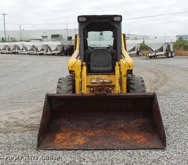 image for item FT9858 2006 Gehl 5640 skid steer