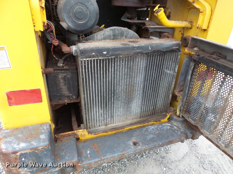 image for item FT9858 2006 Gehl 5640 skid steer