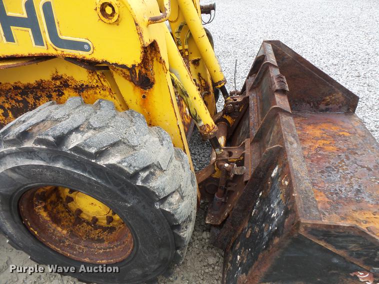 image for item FT9858 2006 Gehl 5640 skid steer