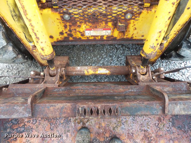 image for item FT9858 2006 Gehl 5640 skid steer