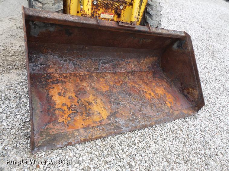 image for item FT9858 2006 Gehl 5640 skid steer