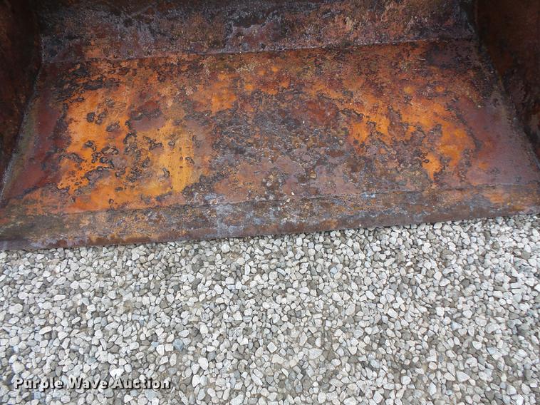 image for item FT9858 2006 Gehl 5640 skid steer