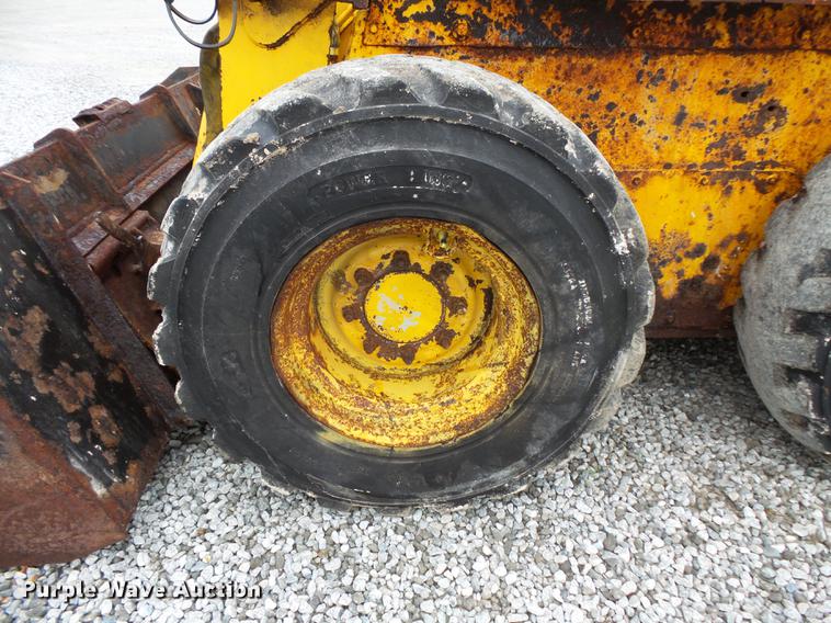 image for item FT9858 2006 Gehl 5640 skid steer