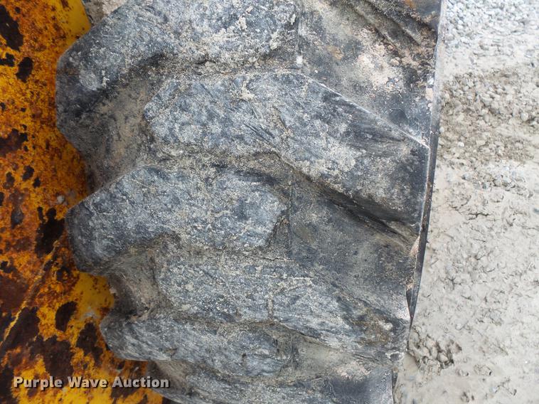 image for item FT9858 2006 Gehl 5640 skid steer