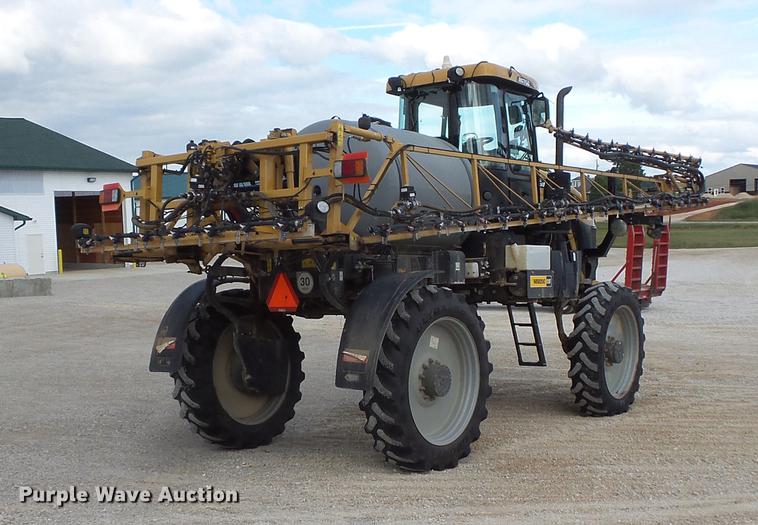 image for item FT9863 2014 Ag-Chem RoGator RG700 sprayer