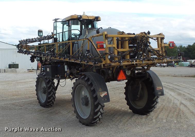 image for item FT9863 2014 Ag-Chem RoGator RG700 sprayer