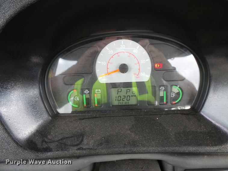 image for item FT9863 2014 Ag-Chem RoGator RG700 sprayer