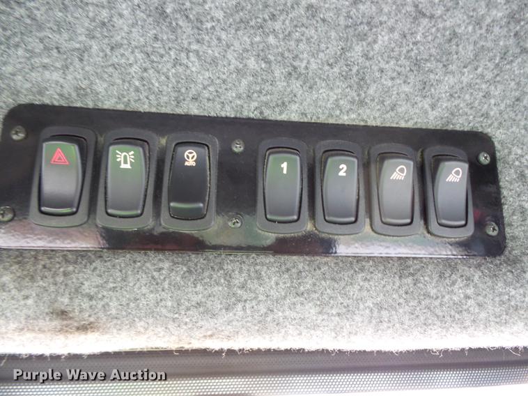 image for item FT9863 2014 Ag-Chem RoGator RG700 sprayer