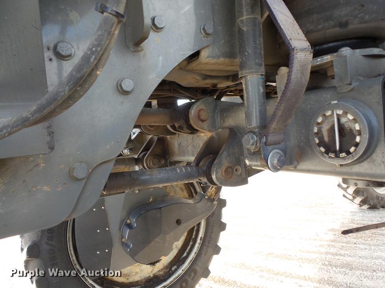 image for item FT9863 2014 Ag-Chem RoGator RG700 sprayer