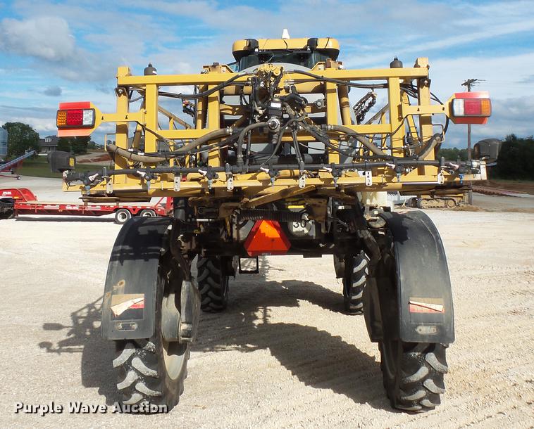 image for item FT9863 2014 Ag-Chem RoGator RG700 sprayer