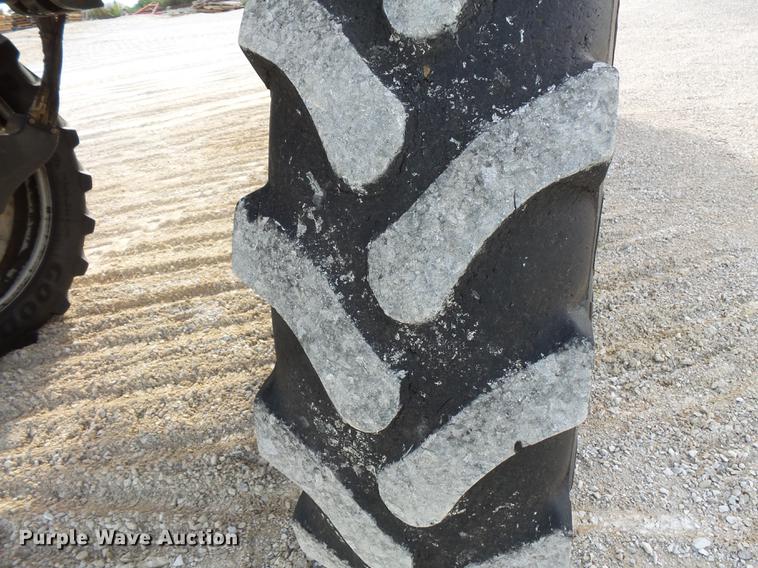 image for item FT9863 2014 Ag-Chem RoGator RG700 sprayer