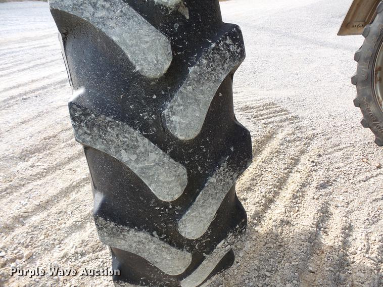 image for item FT9863 2014 Ag-Chem RoGator RG700 sprayer