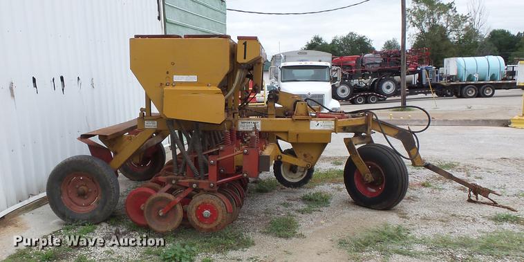 image for item FT9864 HayBuster 107 twin row grain drill