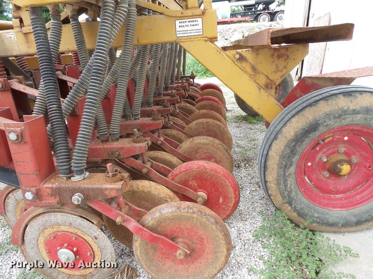 image for item FT9864 HayBuster 107 twin row grain drill