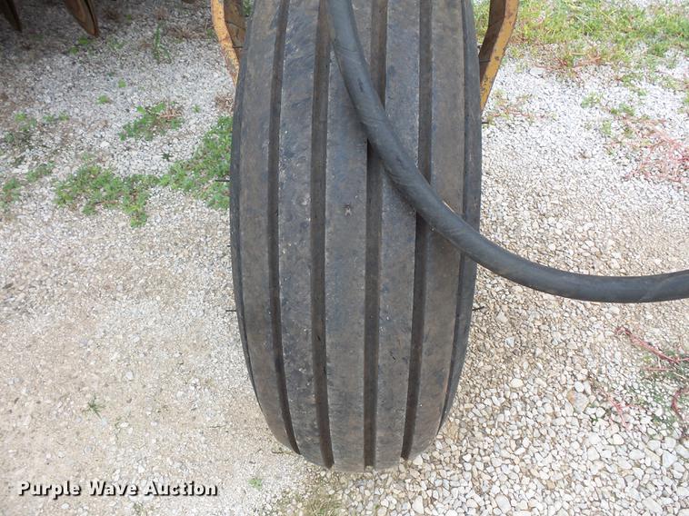 image for item FT9864 HayBuster 107 twin row grain drill