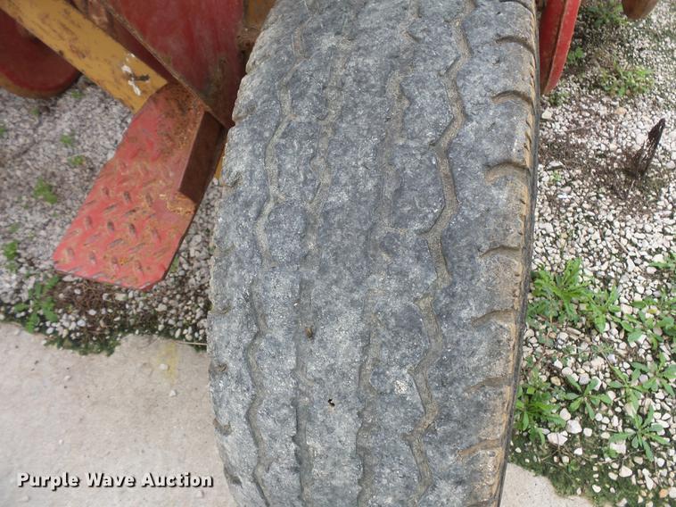 image for item FT9864 HayBuster 107 twin row grain drill