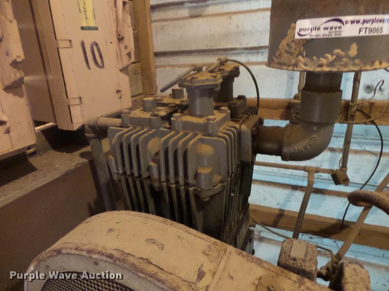 image for item FT9865 1943 Brown Steel Tank Co. air compressor