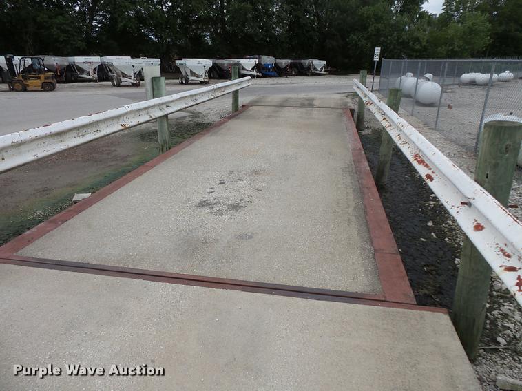 image for item FT9871 Mettler Toledo platform scale