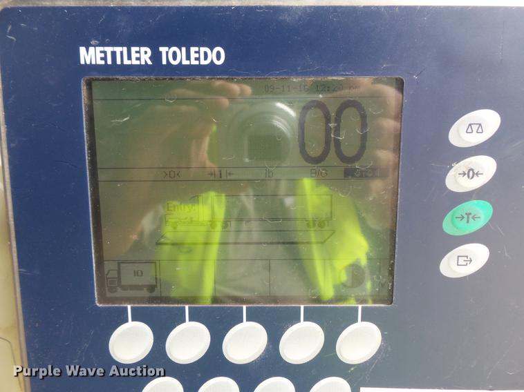 image for item FT9871 Mettler Toledo platform scale