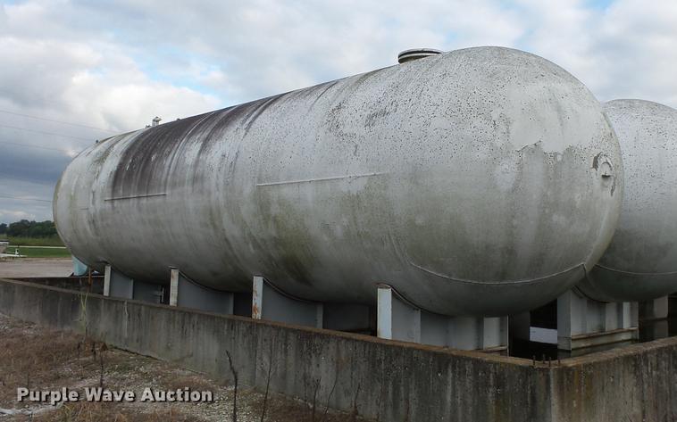 image for item FT9877 Steel tank