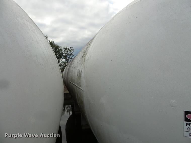 image for item FT9877 Steel tank