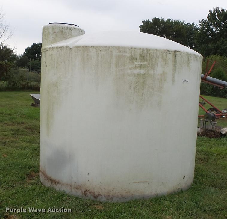 image for item FT9883 Poly tank