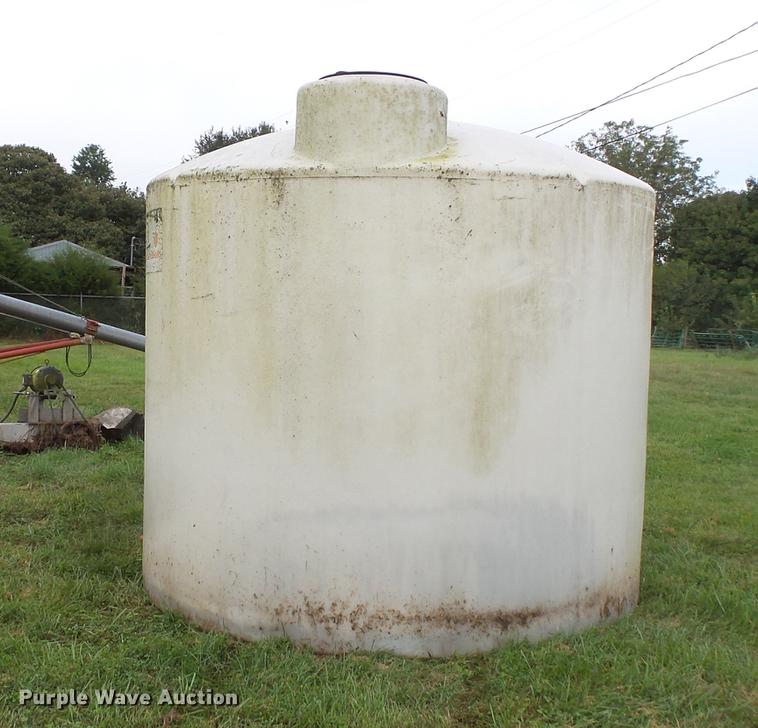 image for item FT9883 Poly tank