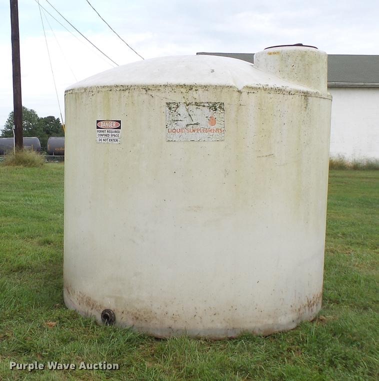 image for item FT9883 Poly tank