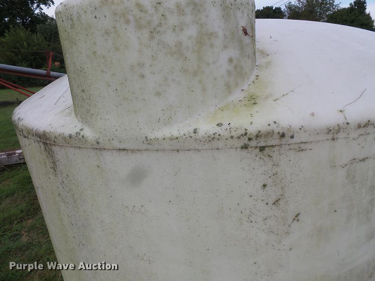 image for item FT9883 Poly tank