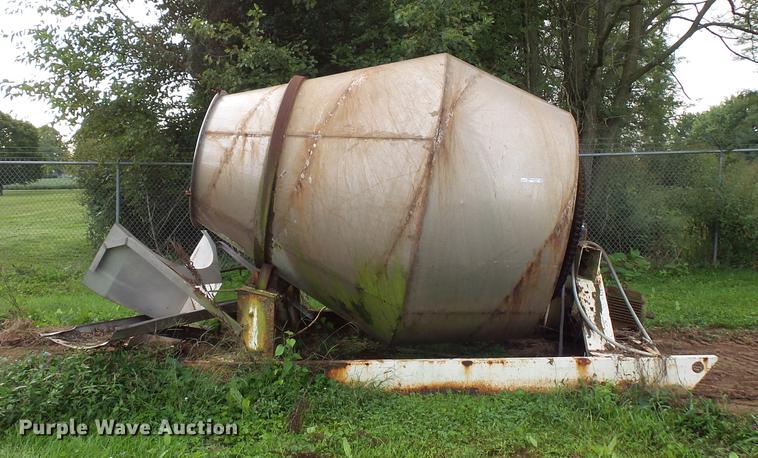 image for item FT9884 Wilson stainless steel blender