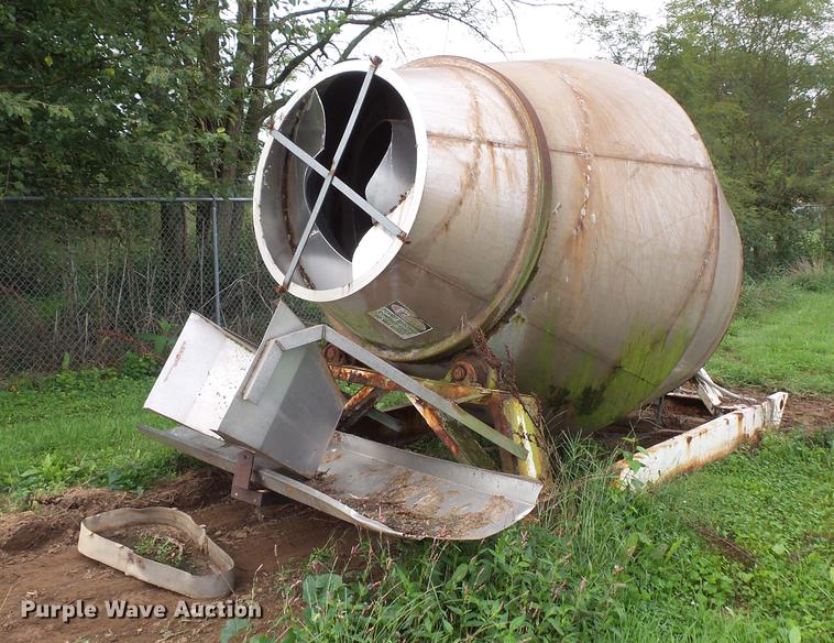 image for item FT9884 Wilson stainless steel blender