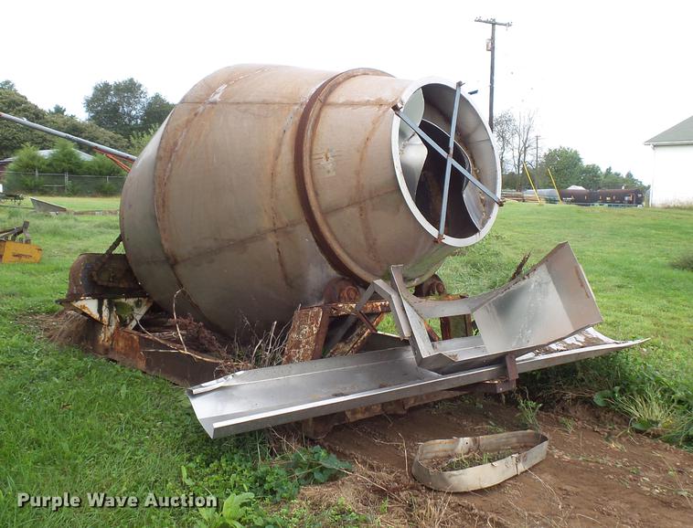 image for item FT9884 Wilson stainless steel blender