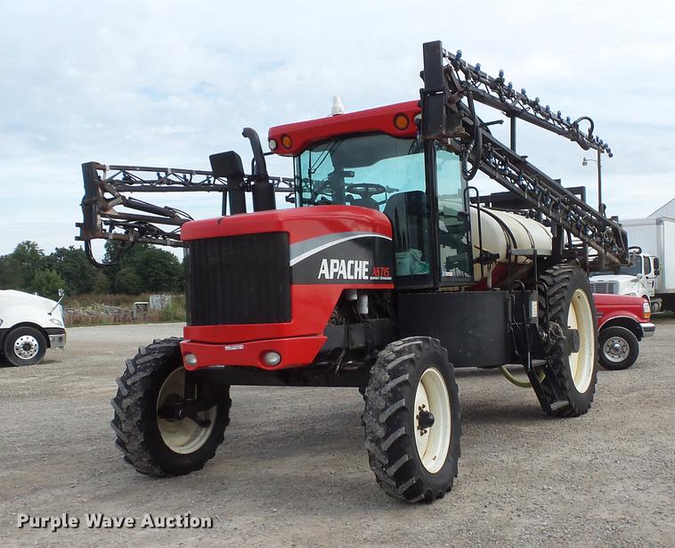 image for item FT9885 2009 Apache AS715 sprayer
