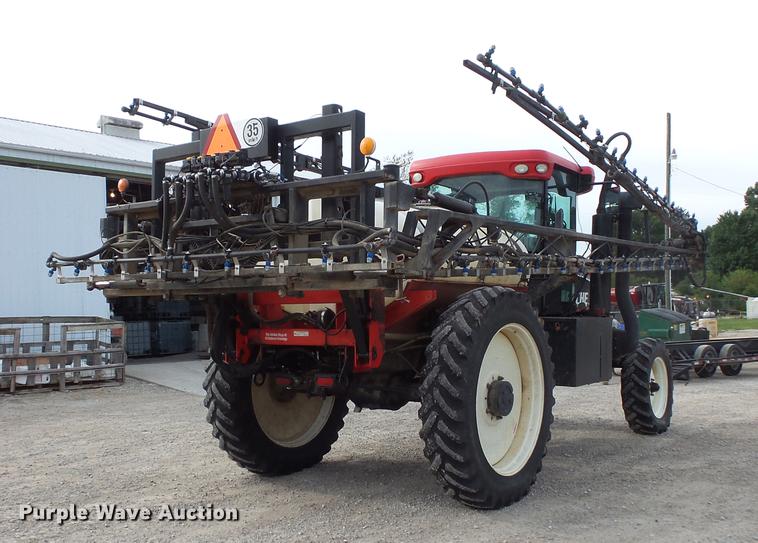 image for item FT9885 2009 Apache AS715 sprayer