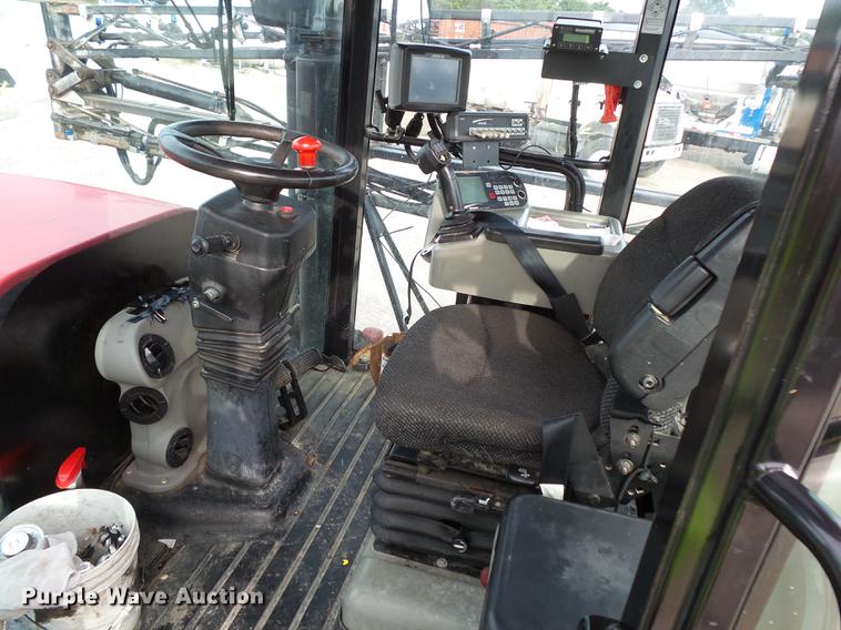 image for item FT9885 2009 Apache AS715 sprayer