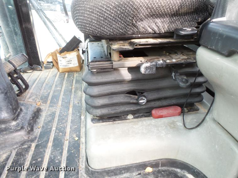 image for item FT9885 2009 Apache AS715 sprayer