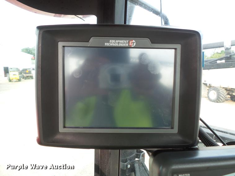 image for item FT9885 2009 Apache AS715 sprayer