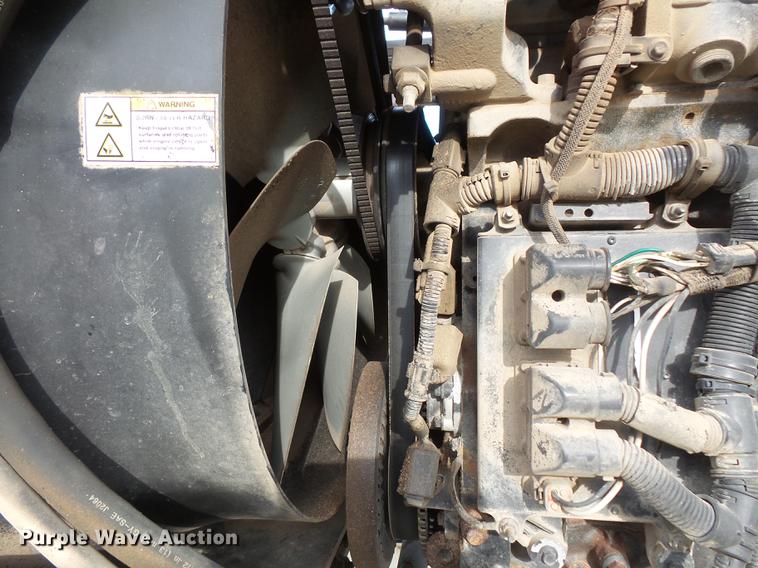 image for item FT9885 2009 Apache AS715 sprayer