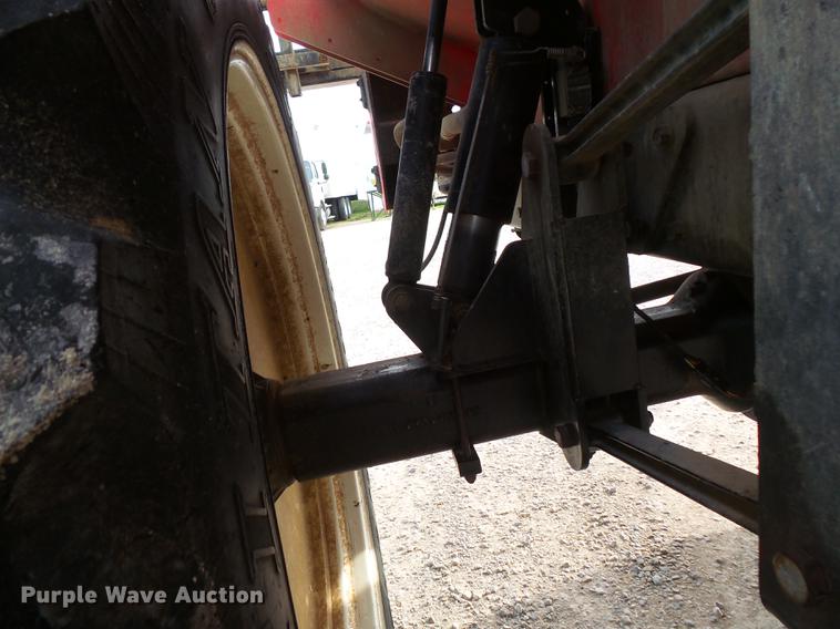 image for item FT9885 2009 Apache AS715 sprayer