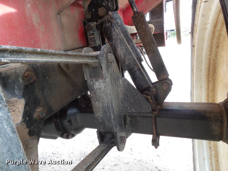 image for item FT9885 2009 Apache AS715 sprayer