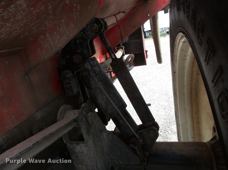 image for item FT9885 2009 Apache AS715 sprayer