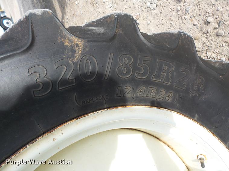 image for item FT9885 2009 Apache AS715 sprayer