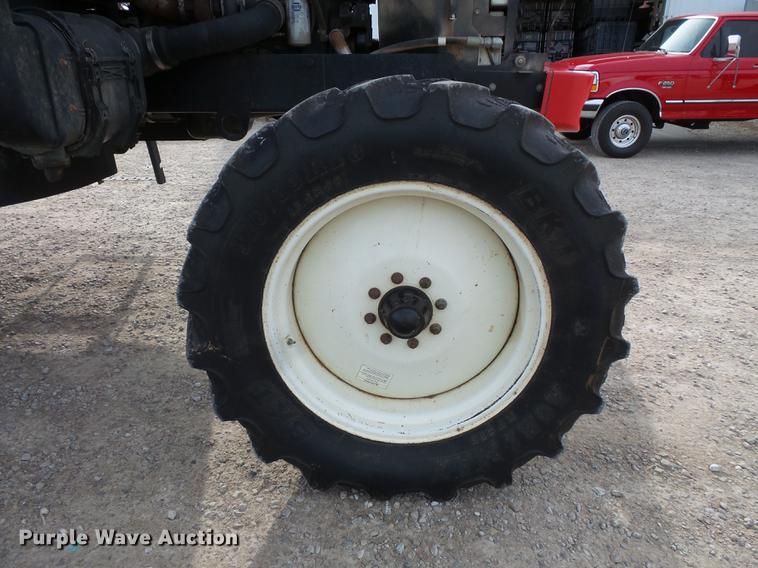 image for item FT9885 2009 Apache AS715 sprayer