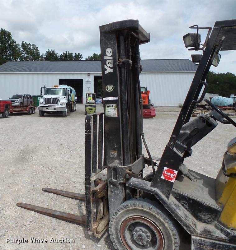 image for item FT9889 Yale GLP050RGNUAE090 forklift