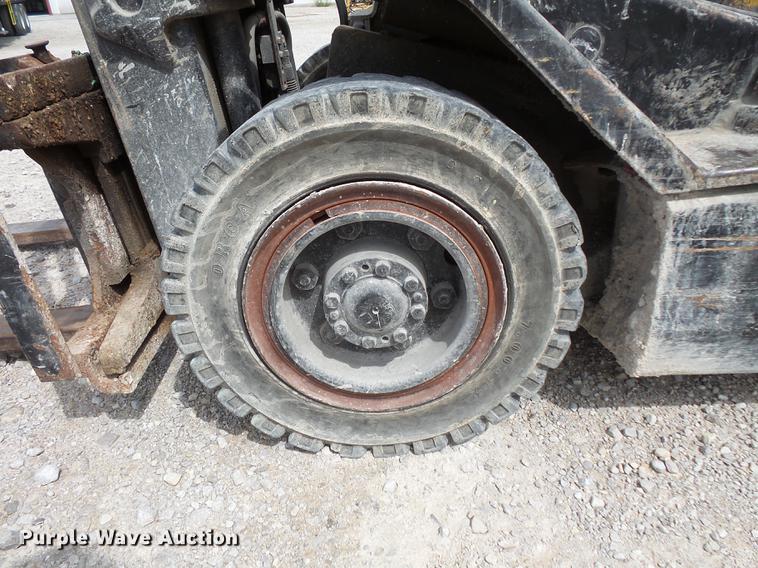 image for item FT9889 Yale GLP050RGNUAE090 forklift