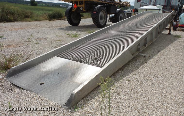image for item FT9890 Magcoa AA-2076-6 aluminum loading ramp