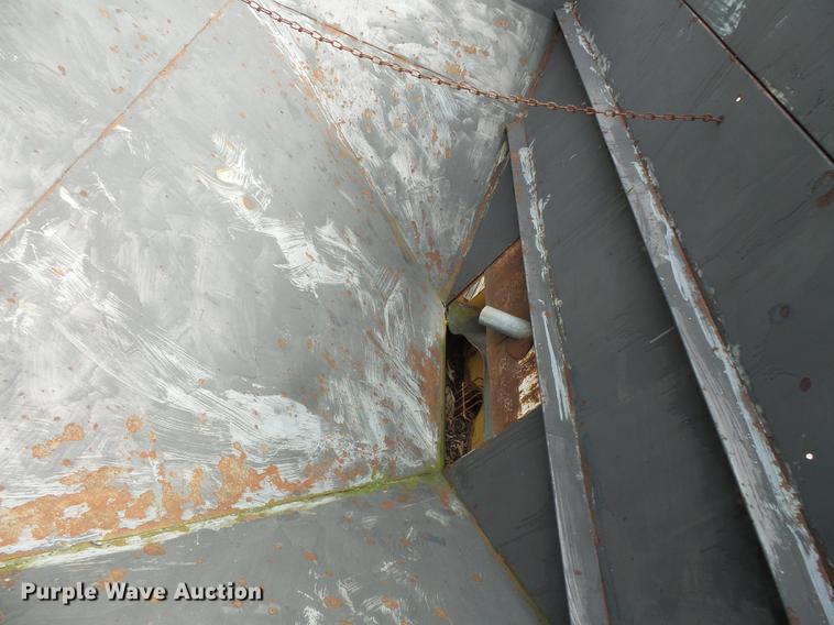 image for item FT9892 Gravity wagon